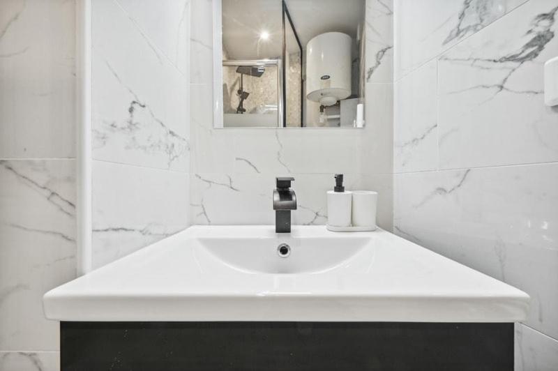 Superbe Appartement 2 Pieces パリ エクステリア 写真